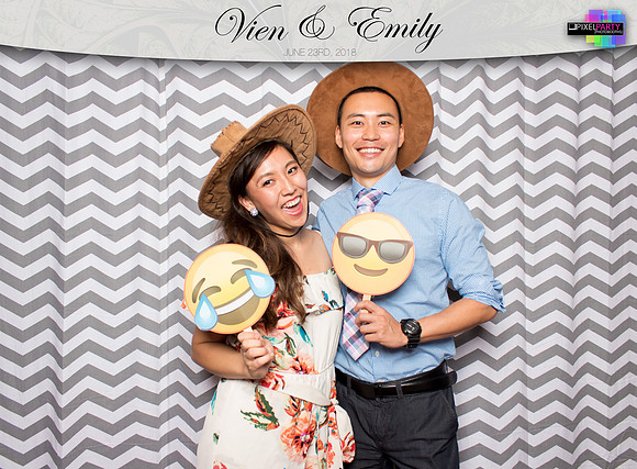 50425 - Emily + Vien Wedding Photobooth 2018