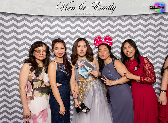 50079 - Emily + Vien Wedding Photobooth 2018