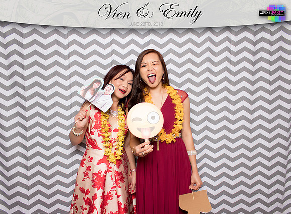 50188 - Emily + Vien Wedding Photobooth 2018