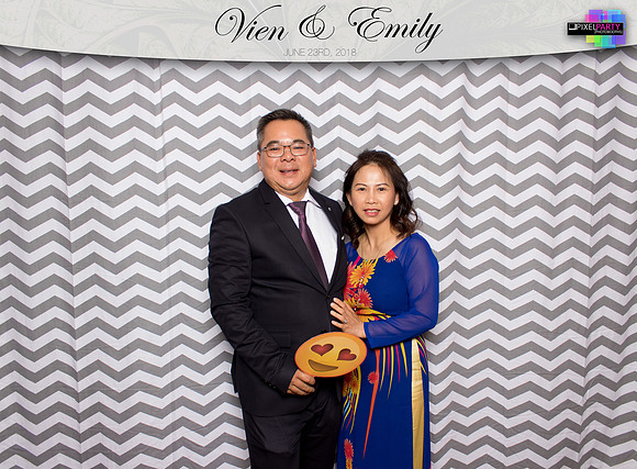 50082 - Emily + Vien Wedding Photobooth 2018