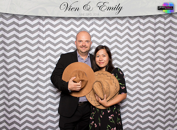 50132 - Emily + Vien Wedding Photobooth 2018