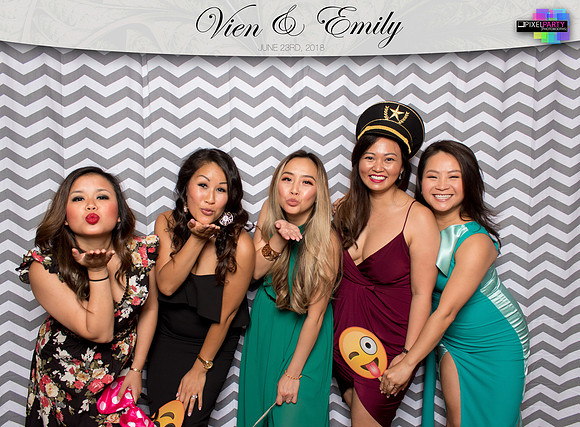 50119 - Emily + Vien Wedding Photobooth 2018