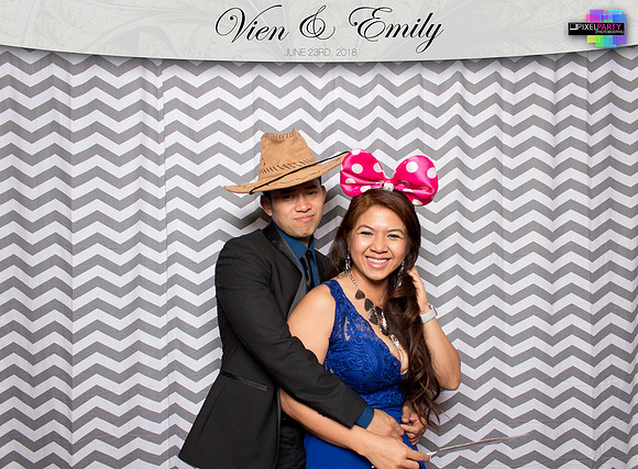 50124 - Emily + Vien Wedding Photobooth 2018