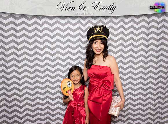 50063 - Emily + Vien Wedding Photobooth 2018