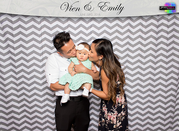 50147 - Emily + Vien Wedding Photobooth 2018