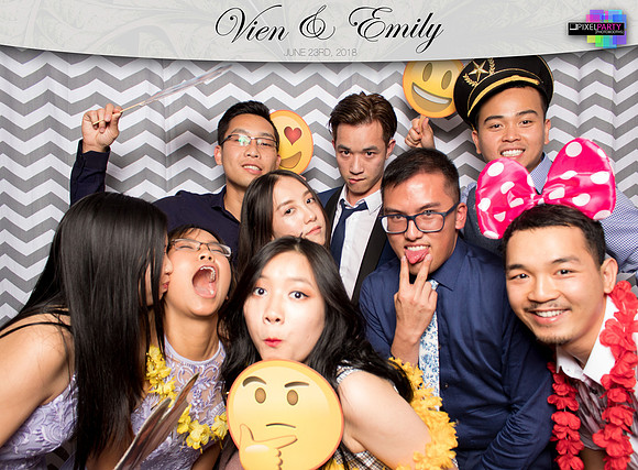 50422 - Emily + Vien Wedding Photobooth 2018
