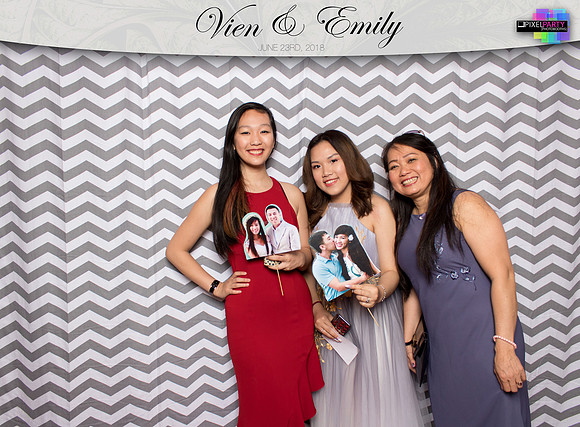 50076 - Emily + Vien Wedding Photobooth 2018