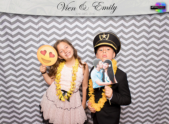 50161 - Emily + Vien Wedding Photobooth 2018