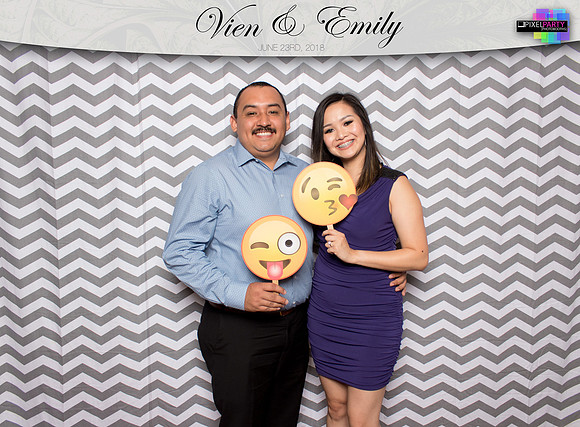 50205 - Emily + Vien Wedding Photobooth 2018