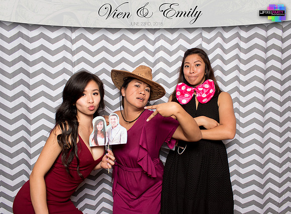 50435 - Emily + Vien Wedding Photobooth 2018