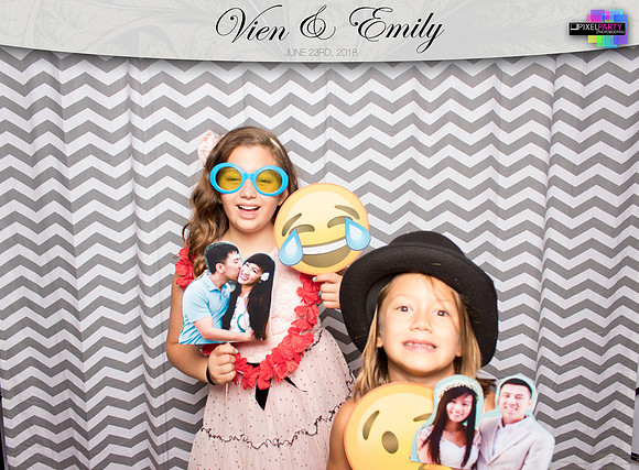 50315 - Emily + Vien Wedding Photobooth 2018