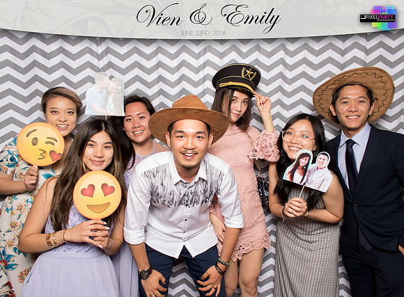 50306 - Emily + Vien Wedding Photobooth 2018