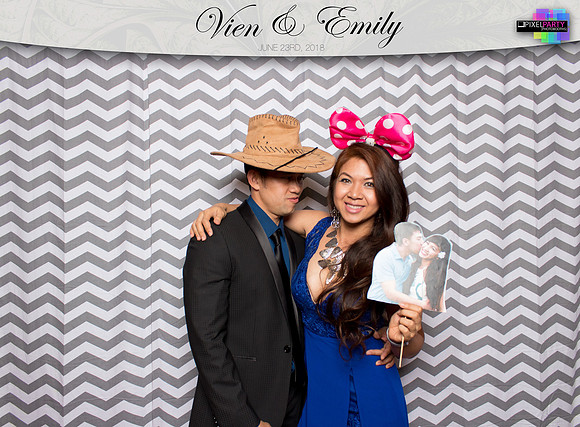 50125 - Emily + Vien Wedding Photobooth 2018