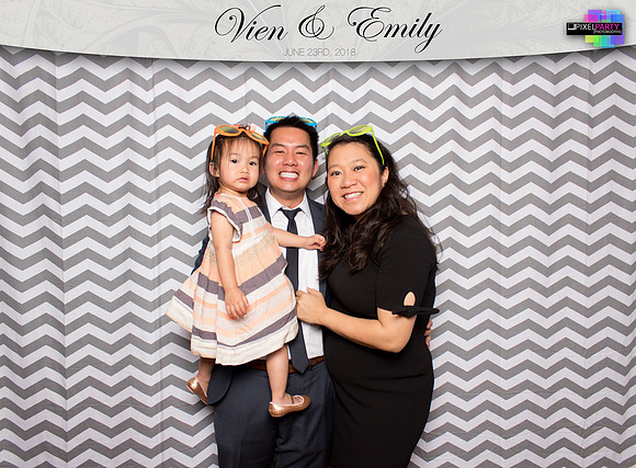 50228 - Emily + Vien Wedding Photobooth 2018