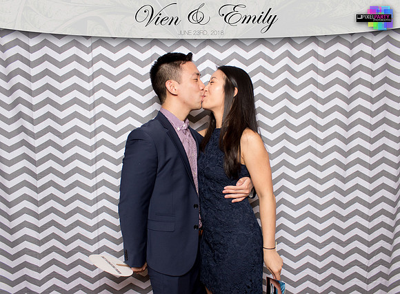 50154 - Emily + Vien Wedding Photobooth 2018