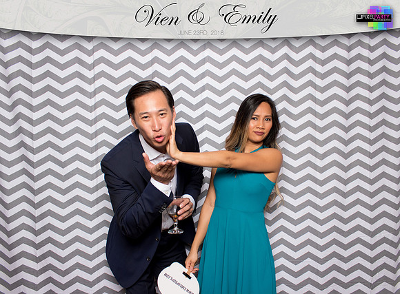 50139 - Emily + Vien Wedding Photobooth 2018