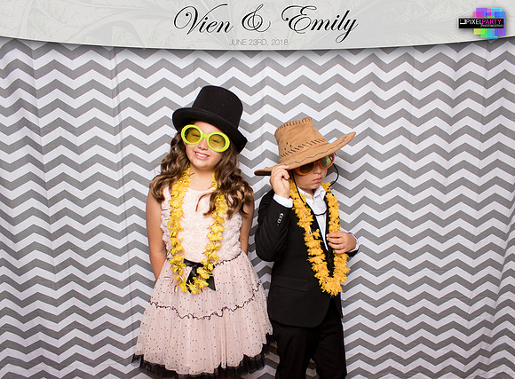 50162 - Emily + Vien Wedding Photobooth 2018