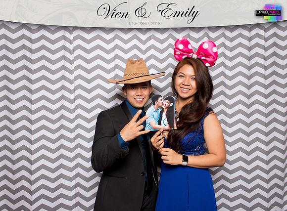50123 - Emily + Vien Wedding Photobooth 2018