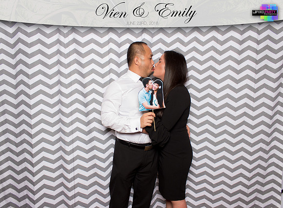 50304 - Emily + Vien Wedding Photobooth 2018
