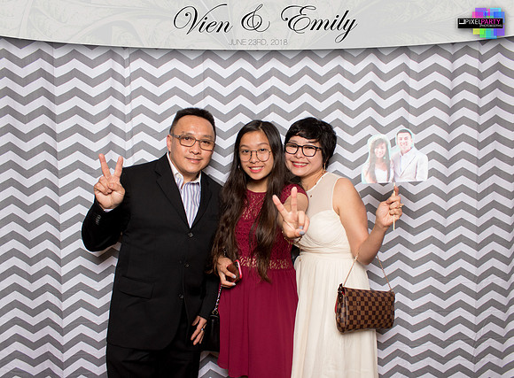 50019 - Emily + Vien Wedding Photobooth 2018