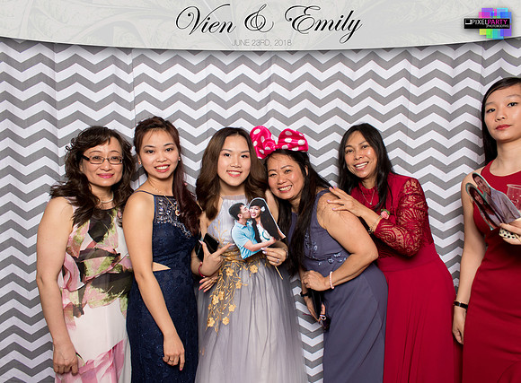 50080 - Emily + Vien Wedding Photobooth 2018