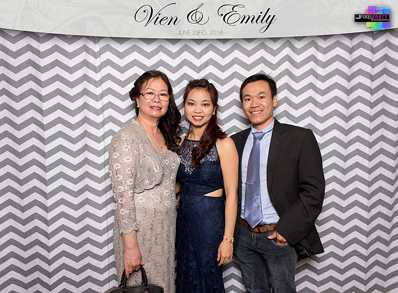 50042 - Emily + Vien Wedding Photobooth 2018