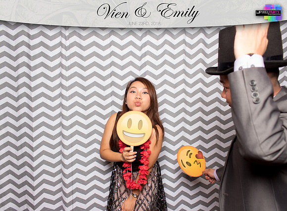 50338 - Emily + Vien Wedding Photobooth 2018