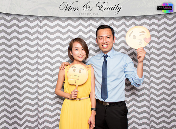 50332 - Emily + Vien Wedding Photobooth 2018