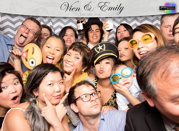 50299 - Emily + Vien Wedding Photobooth 2018