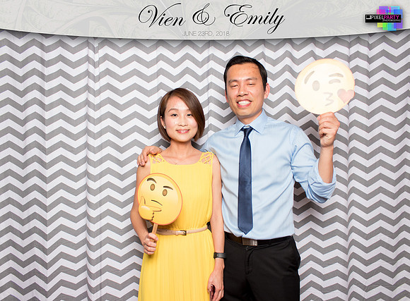 50331 - Emily + Vien Wedding Photobooth 2018