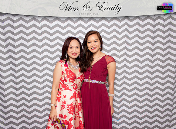 50189 - Emily + Vien Wedding Photobooth 2018