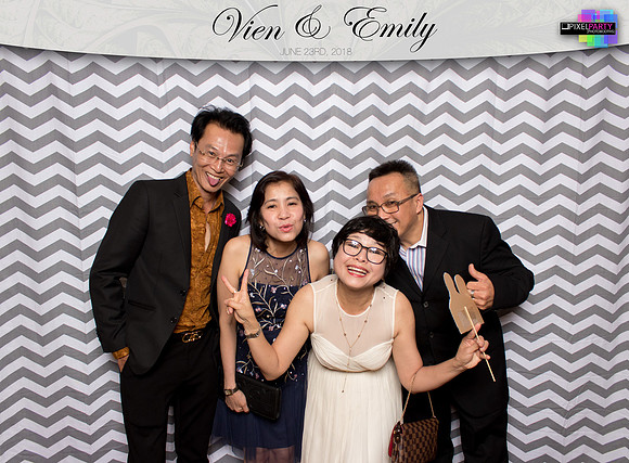 50023 - Emily + Vien Wedding Photobooth 2018