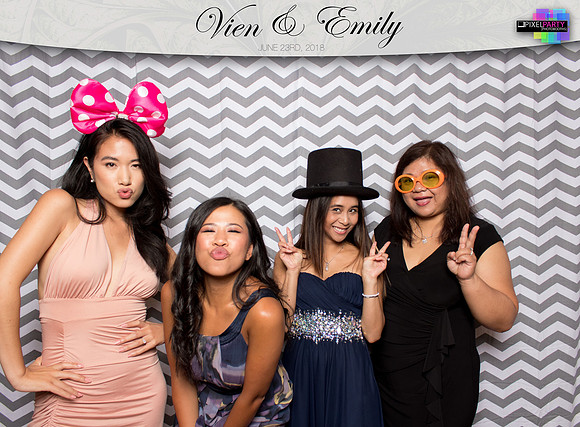 50169 - Emily + Vien Wedding Photobooth 2018