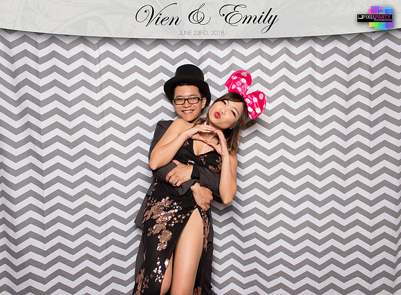 50196 - Emily + Vien Wedding Photobooth 2018