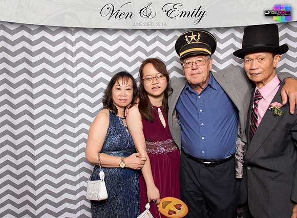 50038 - Emily + Vien Wedding Photobooth 2018