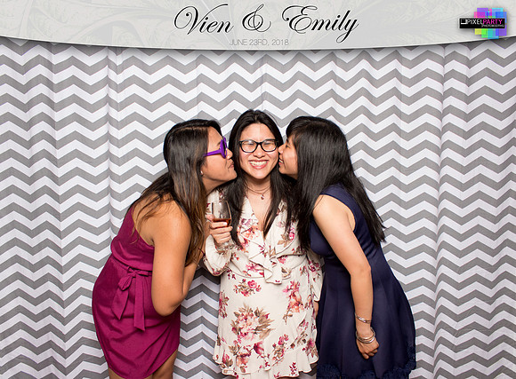 50323 - Emily + Vien Wedding Photobooth 2018