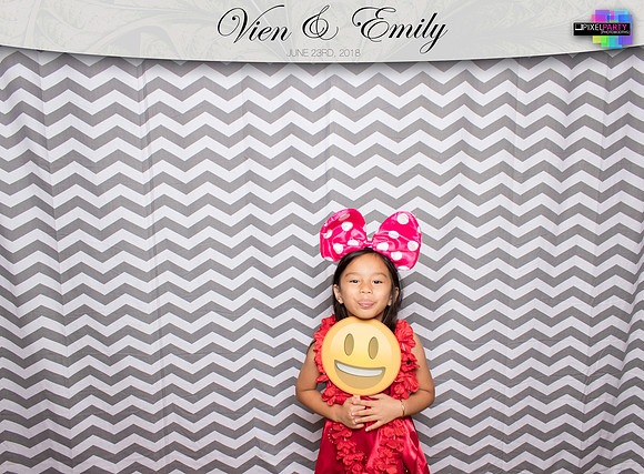 50143 - Emily + Vien Wedding Photobooth 2018