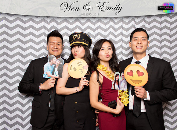 50385 - Emily + Vien Wedding Photobooth 2018