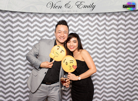 50294 - Emily + Vien Wedding Photobooth 2018