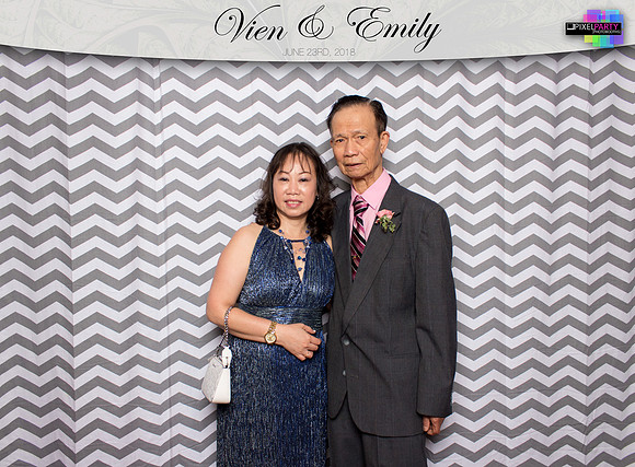 50028 - Emily + Vien Wedding Photobooth 2018