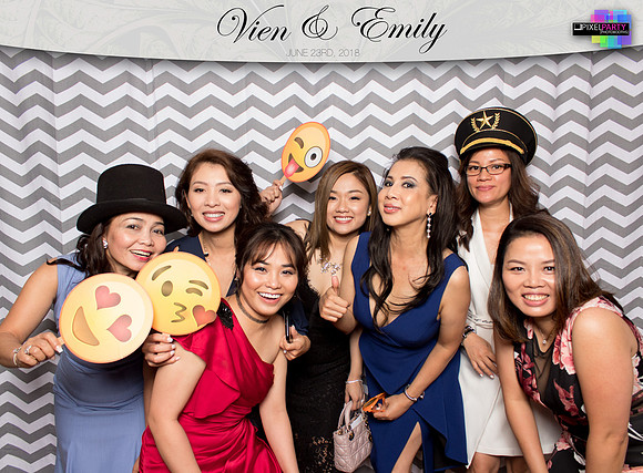50253 - Emily + Vien Wedding Photobooth 2018