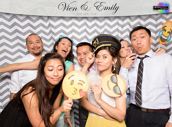 50410 - Emily + Vien Wedding Photobooth 2018