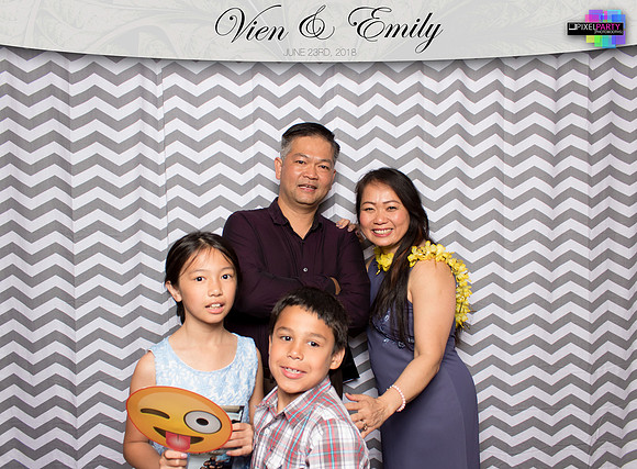 50098 - Emily + Vien Wedding Photobooth 2018