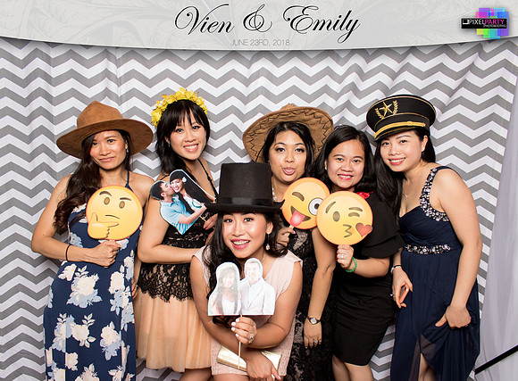 50312 - Emily + Vien Wedding Photobooth 2018