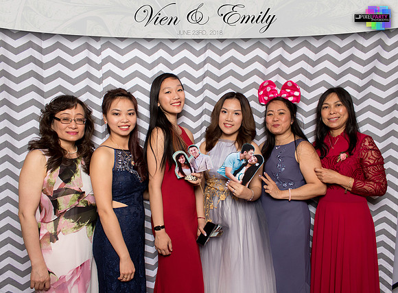 50078 - Emily + Vien Wedding Photobooth 2018