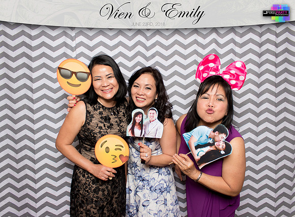 50008 - Emily + Vien Wedding Photobooth 2018