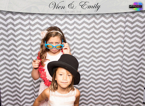 50317 - Emily + Vien Wedding Photobooth 2018