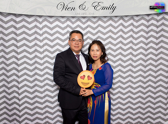 50081 - Emily + Vien Wedding Photobooth 2018