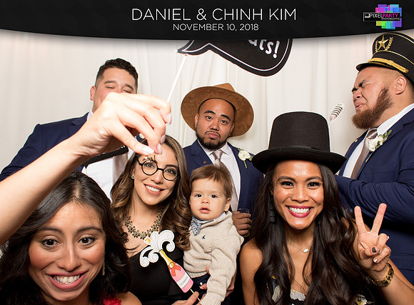 30119 - Chinh + Daniel Wedding Photobooth 2018