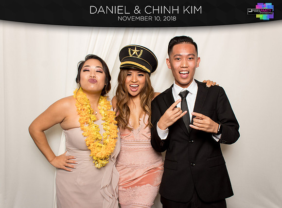 30105 - Chinh + Daniel Wedding Photobooth 2018